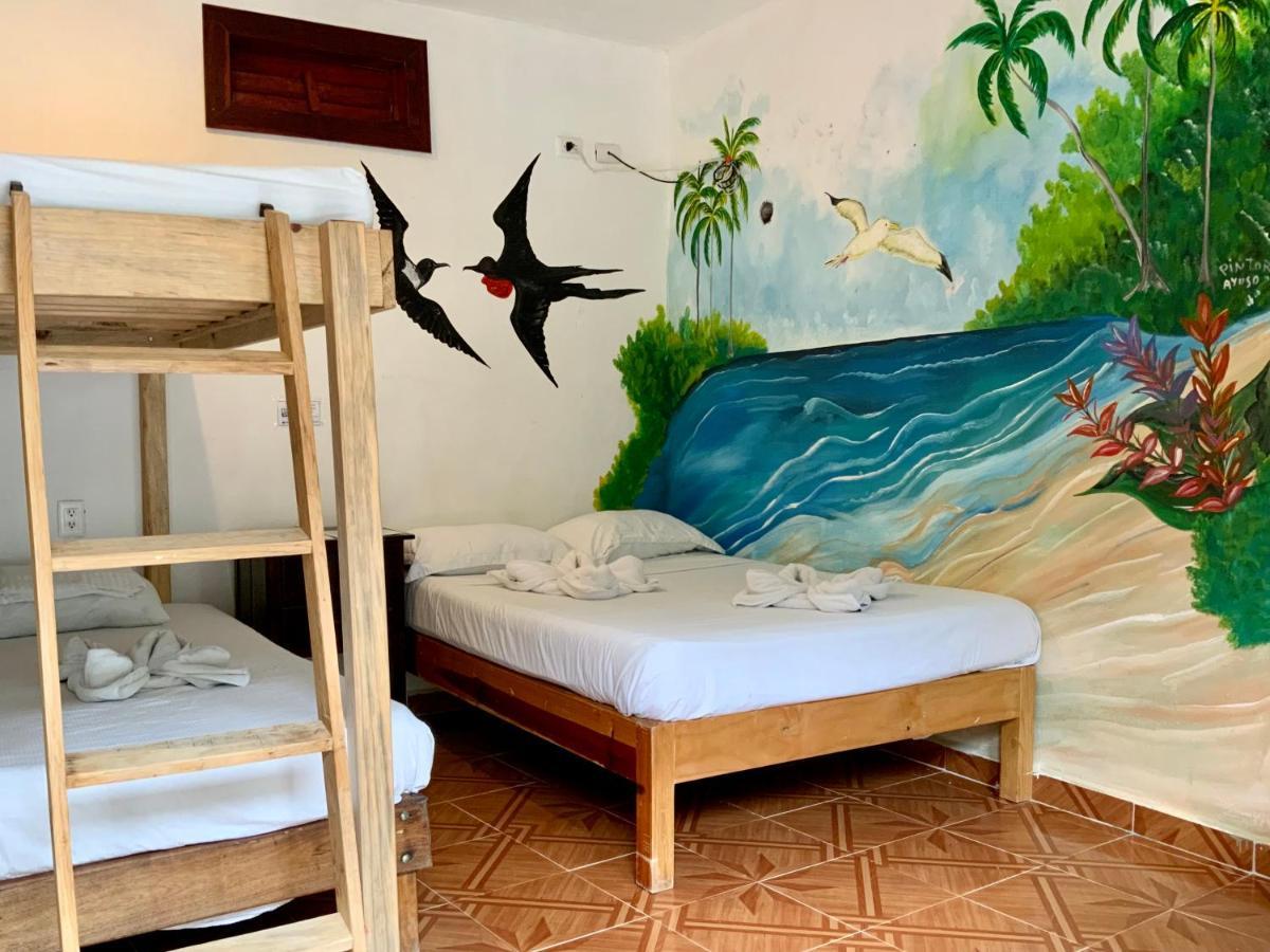 Hotel And Beach Club Escape *