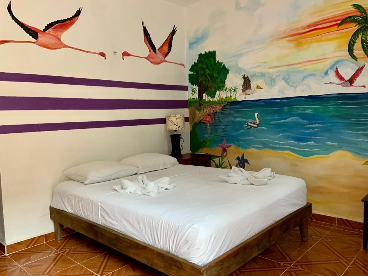 And Beach Club Escape Hotel *