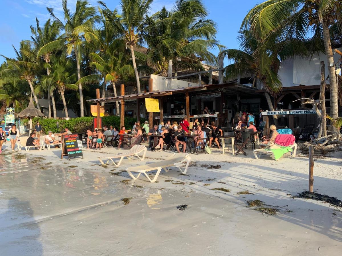 And Beach Club Escape Hotel
