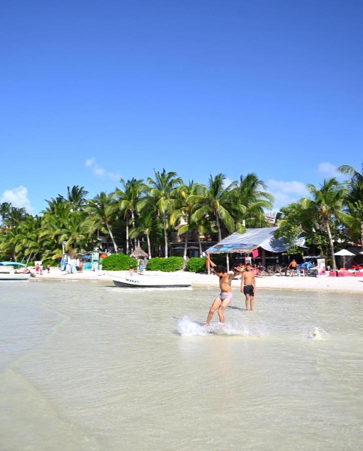 And Beach Club Escape Holbox
